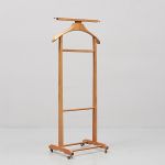 1119 8405 VALET STAND